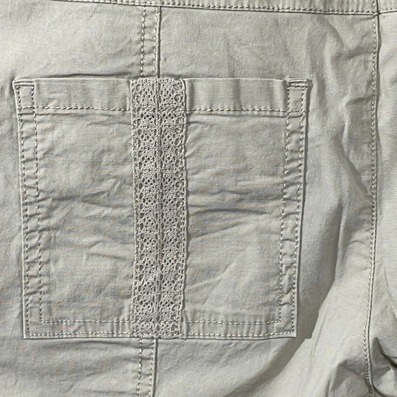 NWOT Westport Khaki Bermuda Shorts Embroidered Trim Detail 2 - Picture 5 of 13